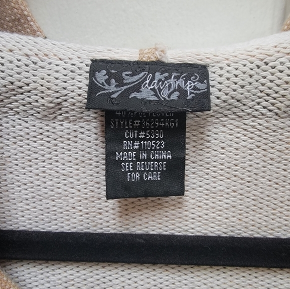 Daytrip Women's V-Neck Heart Breaker Striped Hooded Sweatshirt Size XS - Picture 3 of 3